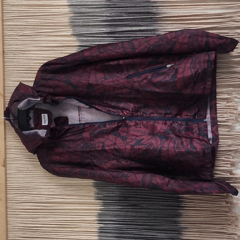 Tropical print maroon and navy light weight wind breaker jacket (M)